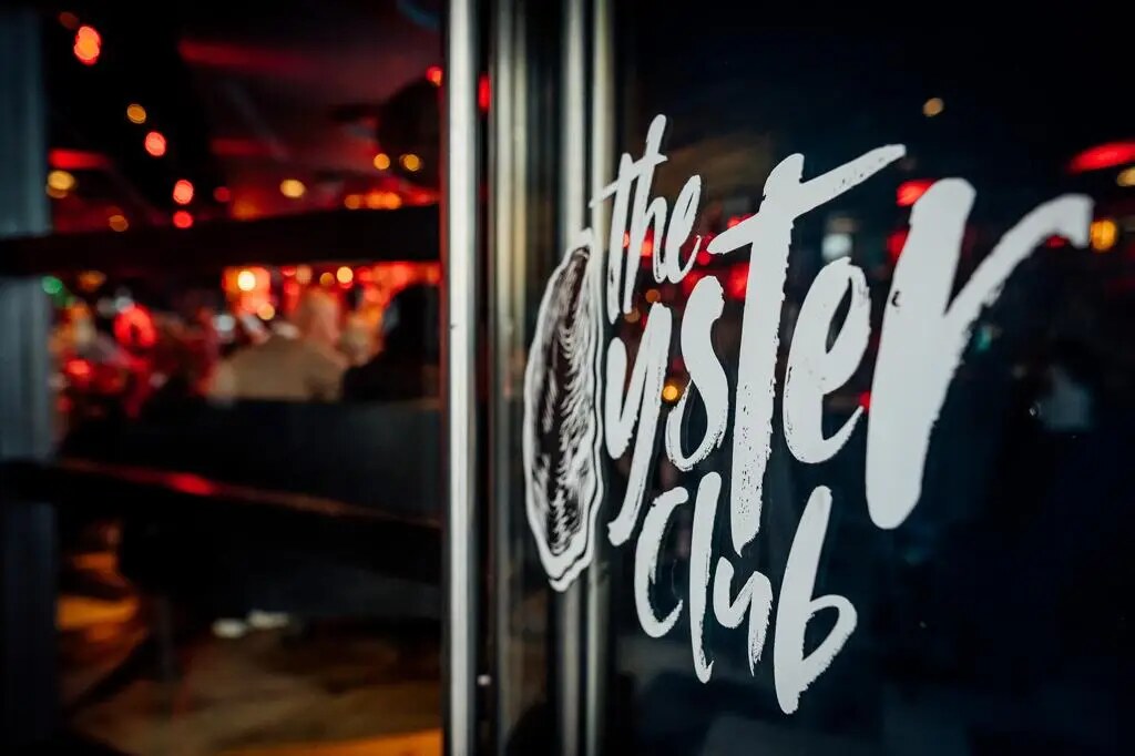 The Oyster Club Rotterdam, PVC stroken Ambiant in horecakwaliteit
